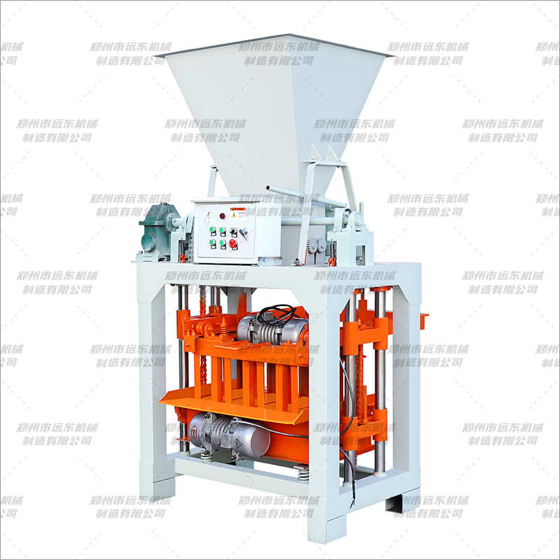 4-35B型 帶料斗制磚機(jī)(圖2) 4-35B型 帶料斗制磚機(jī)(圖2)